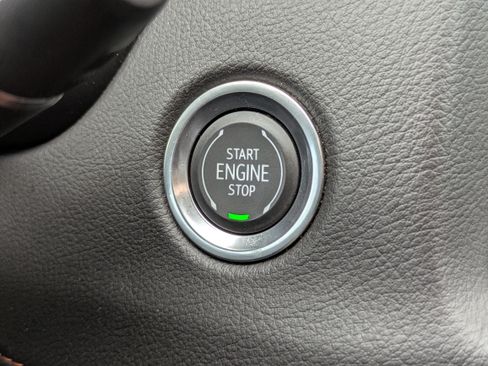 Used 2023 Cadillac XT4 Sport w/ LPO, Onyx Lite Package FWD image 28