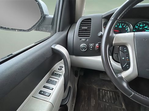 Used 2010 Chevrolet Silverado 1500 LT w/ Power Pack Plus image 17