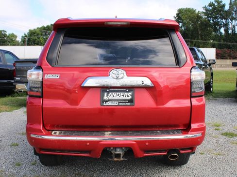 Used 2015 Toyota 4Runner 4WD image 9