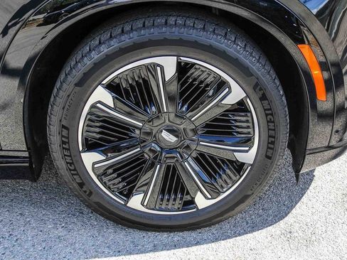 Used 2025 Cadillac Escalade IQ Sport 2 image 9