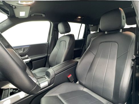 Used 2024 Mercedes-Benz GLB 250 image 19