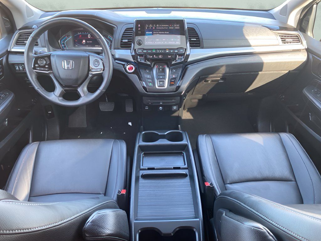 Used 2024 Honda Odyssey Touring image 12