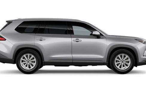 New 2026 Toyota Grand Highlander XLE FWD image 12