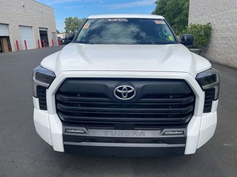 Used 2022 Toyota Tundra SR5 w/ SR5 Convenience Package image 2