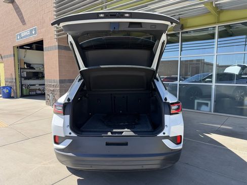 Used 2024 Volkswagen ID.4 Pro S image 36