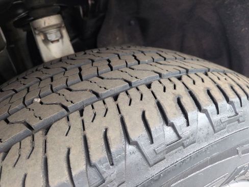 Used 2021 Jeep Grand Cherokee Limited image 28