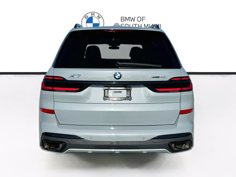 Used 2024 BMW X7 xDrive40i w/ Executive Package AWD/4WD image 6