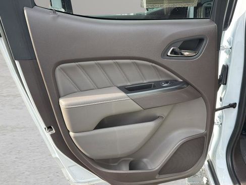 Used 2022 GMC Canyon Denali image 14