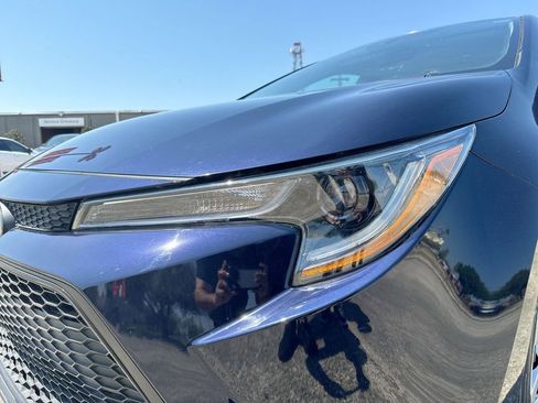 Used 2021 Toyota Corolla LE image 10