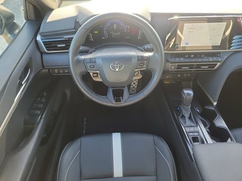 Used 2026 Toyota Camry SE FWD image 12