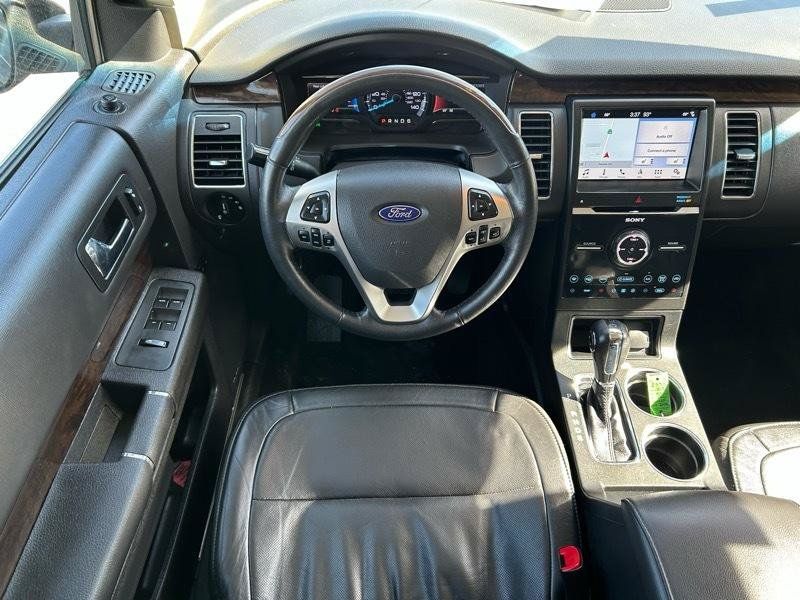 Used 2019 Ford Flex Limited FWD image 9