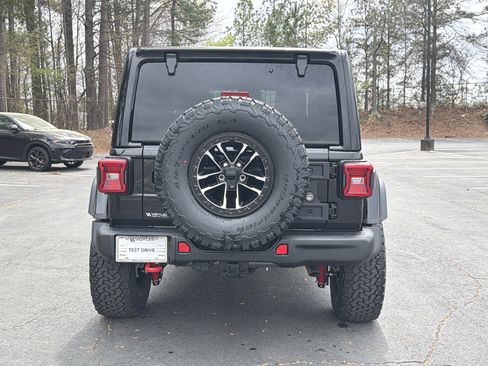 New 2026 Jeep Wrangler Unlimited Rubicon w/ Xtreme 35 Tire Package AWD/4WD image 7