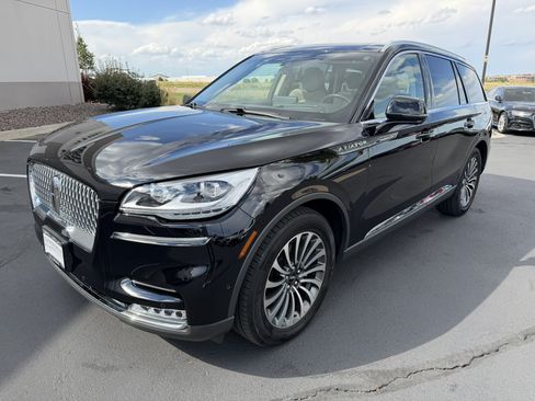 Used 2022 Lincoln Aviator Reserve w/ Equipment Group 201A AWD/4WD image 3