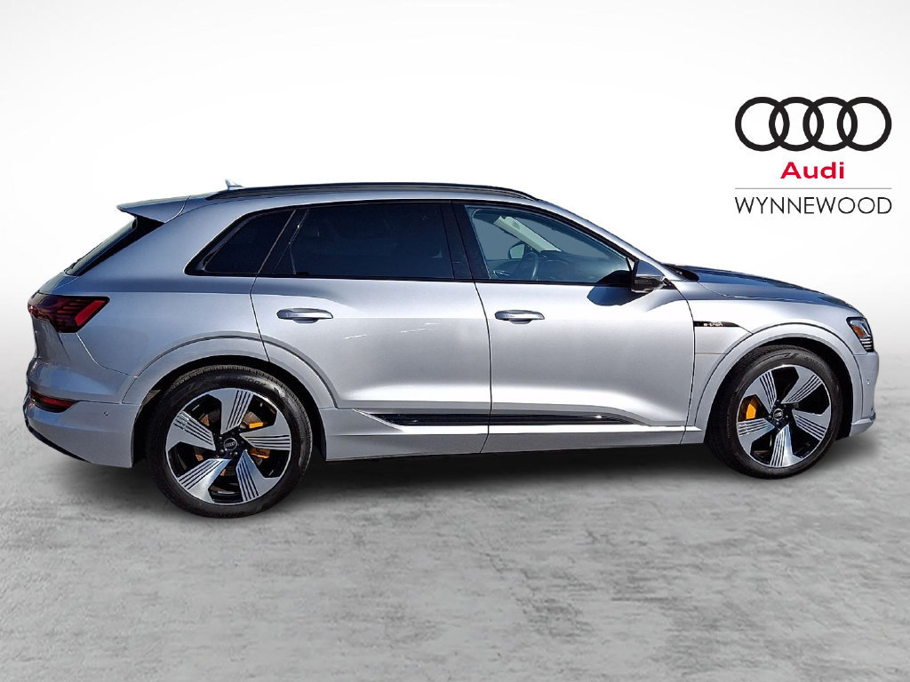 Certified 2023 Audi e-tron Premium Plus AWD/4WD image 7
