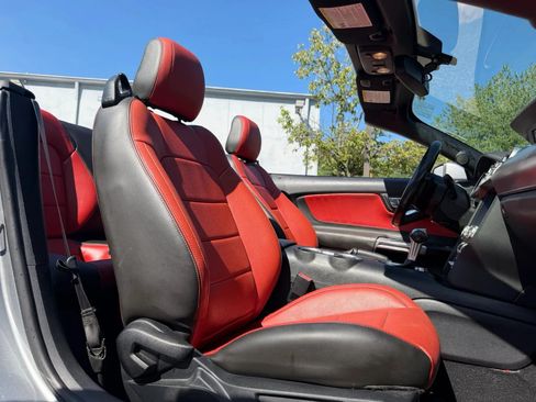 Used 2020 Ford Mustang Premium RWD image 14