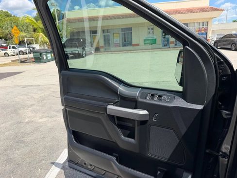 Used 2018 Ford F150 XLT w/ Equipment Group 302A Luxury RWD image 9