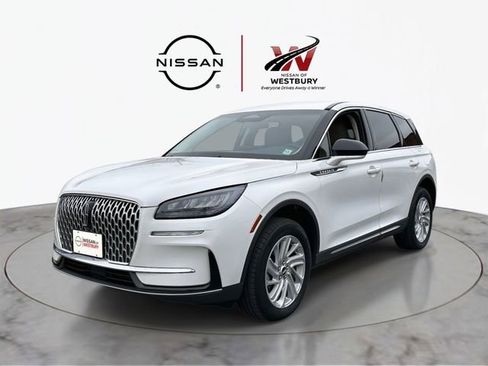 Used 2023 Lincoln Corsair AWD image 6