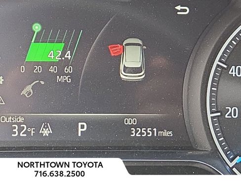 Used 2023 Toyota Venza LE image 43