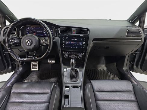 Used 2019 Volkswagen Golf R 4-Door image 10