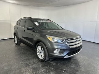 Used 2018 Ford Escape SE video 2