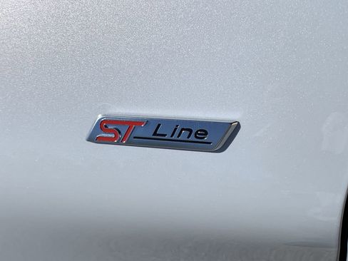 New 2026 Ford Explorer ST-Line w/ ST-Line Street Pack image 15
