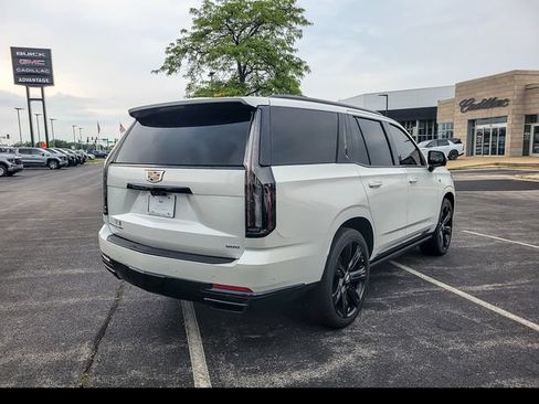 Certified 2025 Cadillac Escalade Sport Platinum w/ LPO, Floor Liner Package AWD/4WD image 12