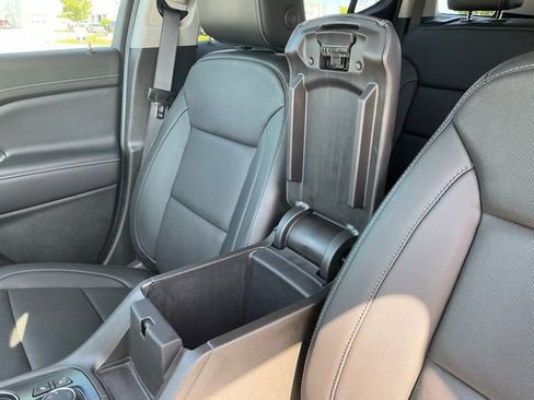 Used 2023 GMC Acadia SLT w/ Preferred Package AWD/4WD image 33