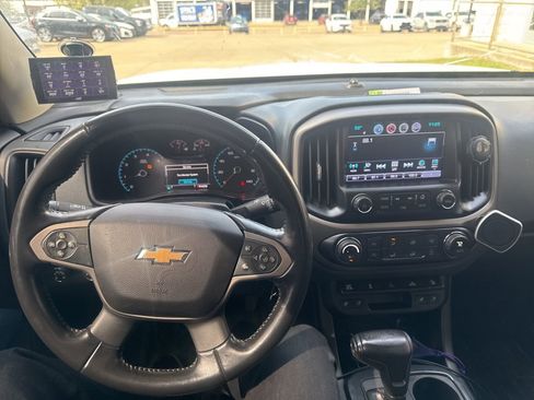 Used 2016 Chevrolet Colorado Z71 image 11