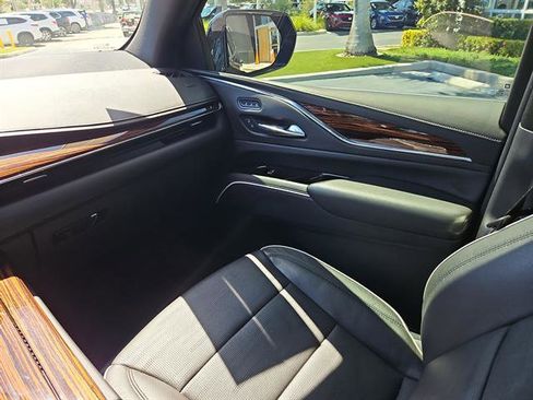 Used 2021 Cadillac Escalade Premium Luxury w/ Driver Assist Tech Package image 37