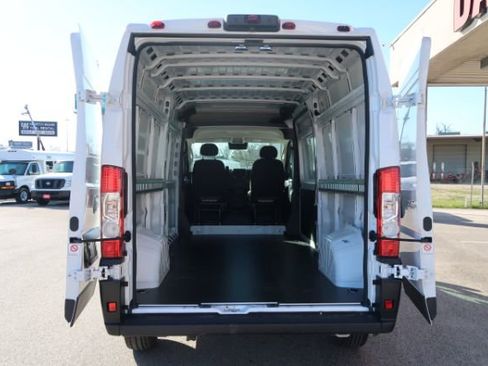 Used 2024 RAM ProMaster 2500 w/ Power Group image 7