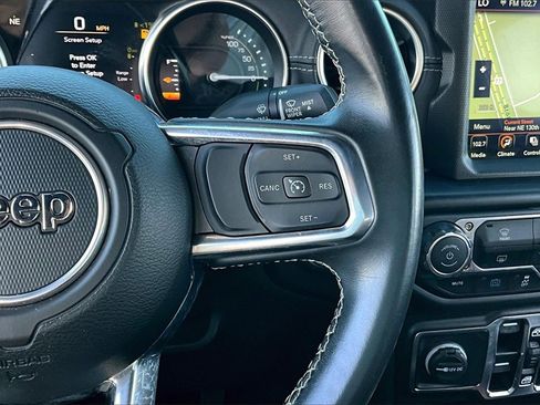 Used 2022 Jeep Wrangler Unlimited Sahara image 21