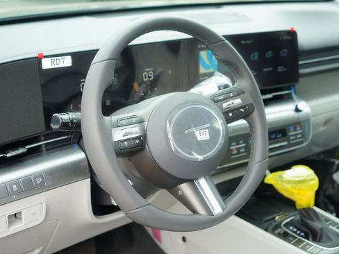 New 2026 Hyundai Kona SEL Sport AWD/4WD image 12