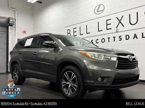 Used 2016 Toyota Highlander XLE FWD image 1