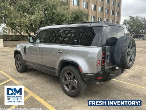Used 2023 Land Rover Defender 110 X-Dynamic SE image 3