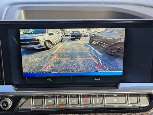 Used 2025 Chevrolet Silverado 1500 LT image 33