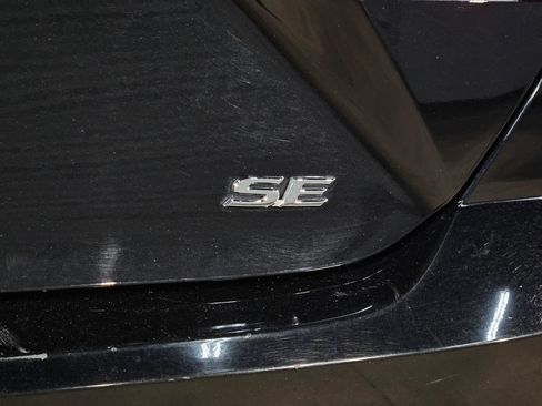 Used 2025 Toyota Camry SE FWD image 37