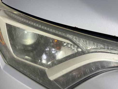 Used 2016 Toyota RAV4 LE image 30