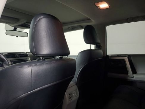 Used 2011 Toyota 4Runner SR5 w/ Premium Pkg w/Leather AWD/4WD image 12