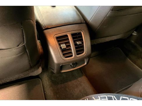 Used 2016 Ford Taurus SEL w/ Equipment Group 201A image 36