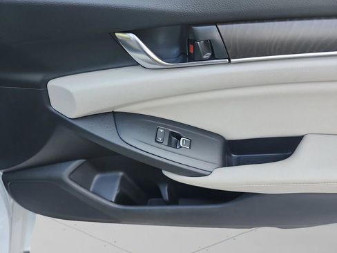 Used 2021 Honda Accord EX-L image 22