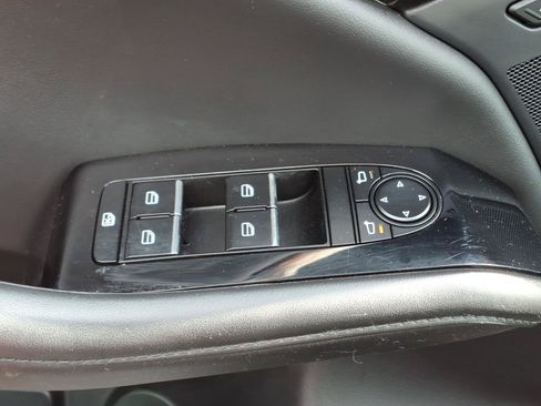Used 2024 MAZDA MAZDA3 s FWD image 22