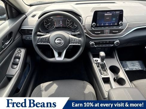 New 2026 Nissan Altima 2.5 SV FWD image 18