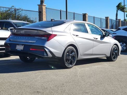New 2026 Hyundai Elantra SEL Sport Premium image 2
