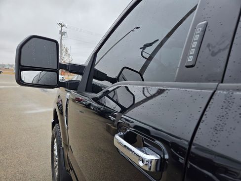 Used 2022 Ford F250 XLT w/ XLT Premium Package image 34