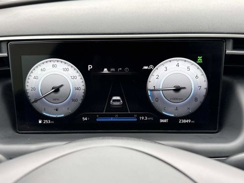 Certified 2023 Hyundai Tucson Limited AWD/4WD image 13