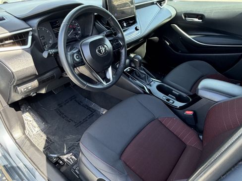 Certified 2025 Toyota Corolla SE FWD image 25