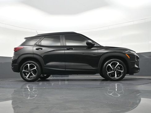Used 2023 Chevrolet TrailBlazer RS FWD image 32