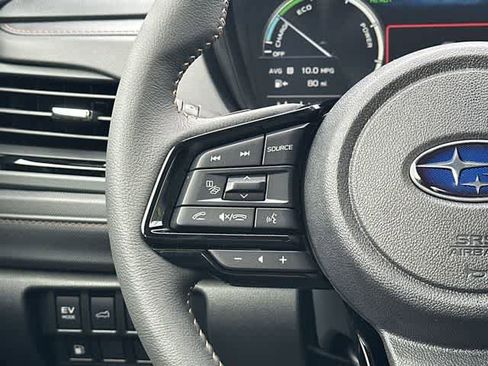 Used 2025 Subaru Forester Touring AWD/4WD image 9