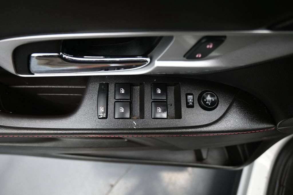 Used 2015 GMC Terrain SLE FWD image 11