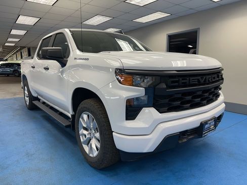 New 2026 Chevrolet Silverado 1500 Custom image 1